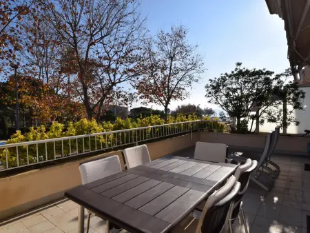 Appartement spacieux près de la plage avec clim et parking - Photo 4