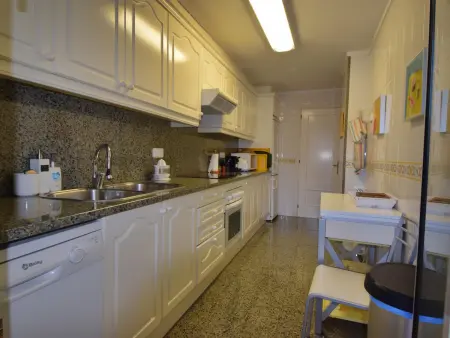 Appartement spacieux près de la plage avec clim et parking - Photo 15