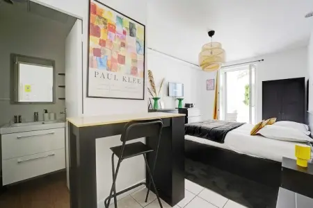 VM-9-JONQUIERE-RDC, Charmant studio - 2P - Batignolles - Photo 5