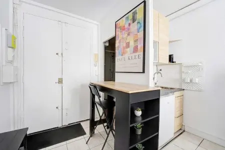 VM-9-JONQUIERE-RDC, Charmant studio - 2P - Batignolles - Photo 6