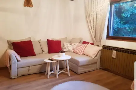 Holiday Home with Three Bedrooms and Garden, Holiday Home with Three Bedrooms and Garden - Photo 1