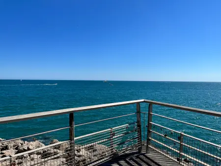 Appartement climatisé avec parking, proche plage - Photo 7