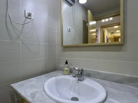 Appartement ensoleillé à Fenals, proche plages, parfait pour familles - Photo 28