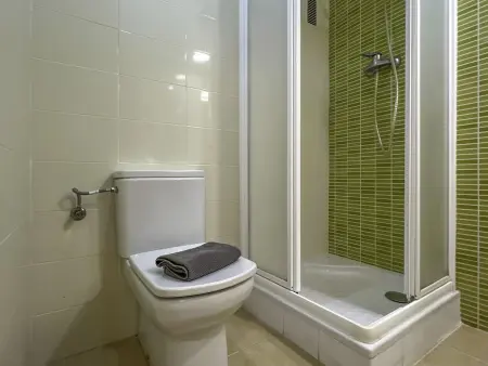 Appartement ensoleillé à Fenals, proche plages, parfait pour familles - Photo 31