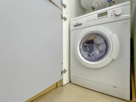 Appartement ensoleillé à Fenals, proche plages, parfait pour familles - Photo 32