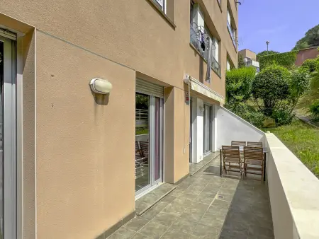 Appartement ensoleillé à Fenals, proche plages, parfait pour familles - Photo 34