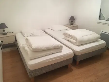 Appartement moderne 2 chambres, balcon plage, animaux admis - Photo 7