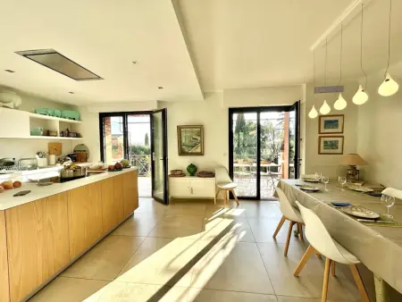 Villa spacieuse à Carqueiranne pour 10 pers, proche mer - Photo 15