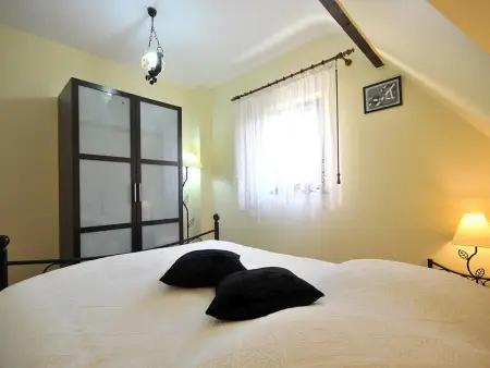Charmant gîte à Riquewihr avec jardin et parking privé - Photo 12
