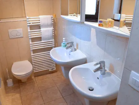 Charmant gîte à Riquewihr avec jardin et parking privé - Photo 23