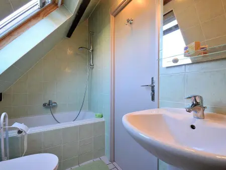 Charmant gîte à Riquewihr avec jardin et parking privé - Photo 25