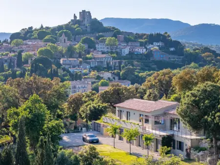 Vue Saint Tropez, Villa design de luxe avec piscine chauffée - Photo 13