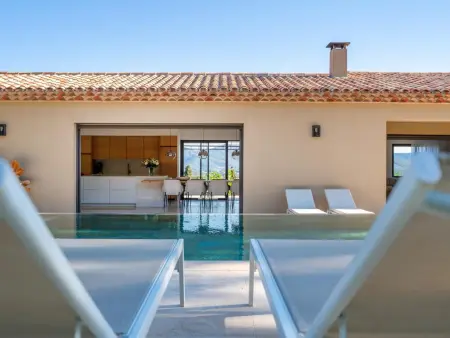Vue Saint Tropez, Villa design de luxe avec piscine chauffée - Photo 14