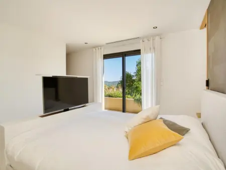 Vue Saint Tropez, Villa design de luxe avec piscine chauffée - Photo 36