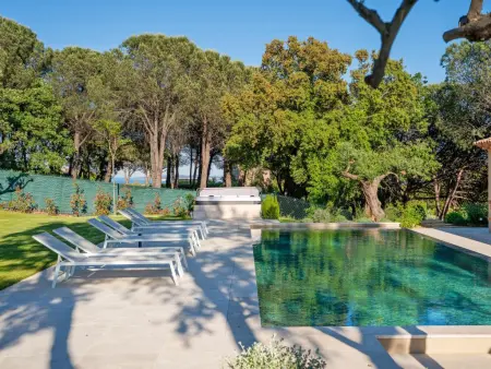 Vue Saint Tropez, Villa design de luxe avec piscine chauffée - Photo 41