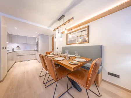 Appartement de Standing avec Piscine, Sauna et Hammam à Val-d'Isère - Photo 5