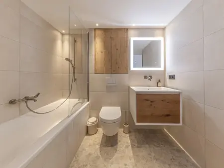 Appartement de Standing avec Piscine, Sauna et Hammam à Val-d'Isère - Photo 8