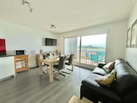 Étel - Appartement 3 pièces lumineux avec balcon et parking privé - Photo 1