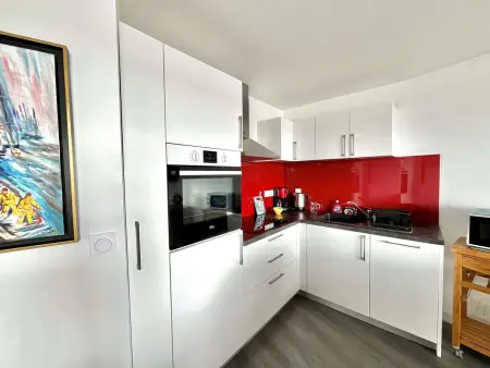 Étel - Appartement 3 pièces lumineux avec balcon et parking privé - Photo 2