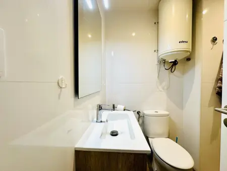 Claudia. Apartamento playa Roses  terraza y confort - Photo 12