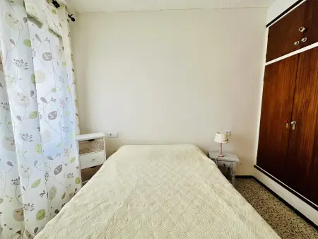 Claudia. Apartamento playa Roses  terraza y confort - Photo 16