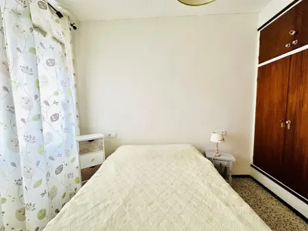 Claudia. Apartamento playa Roses  terraza y confort - Photo 17