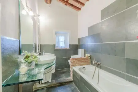 Rondini Farmhouse, Ferme en Toscane avec piscine et vue - Photo 36