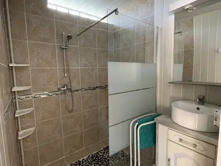 Appartement spacieux à Esparron pour 10 avec piscine - Photo 11