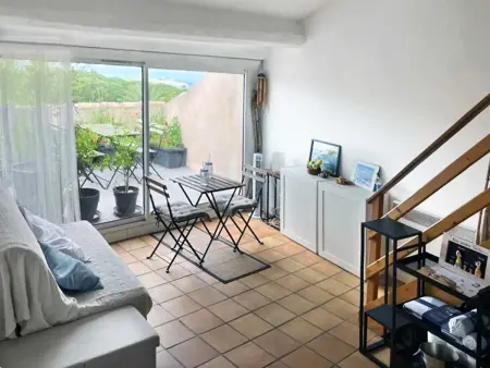 Appartement contemporain à La Seyne-sur-Mer, 30 m², terrasse - Photo 3