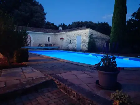 Villa spacieuse à Chamaret avec piscine privée - Photo 9