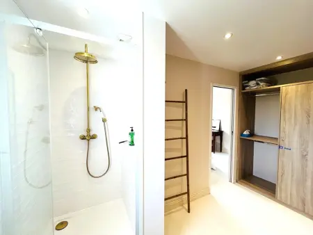 Maison élégante 5 pièces à Larmor-Plage proche plage - Parking et WiFi - Photo 23