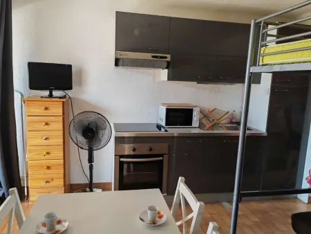 Studio en rdc avec terrasse fleurie et accès espace aquatique - Photo 21