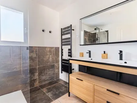 Maison de plain pied avec jardin clos pour 6 personnes - Photo 3