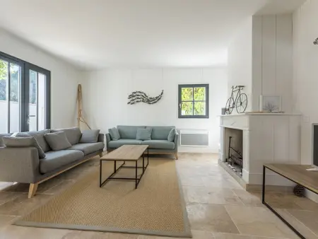 Maison familiale pour 10 avec patio et piscine à La Flotte - Photo 1