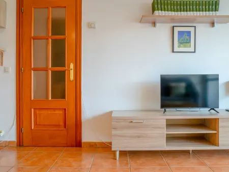 Appartement rénové avec terrasse, proche plage et parking - Photo 5