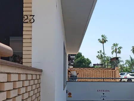 Appartement rénové avec terrasse, proche plage et parking - Photo 21