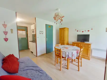 Studio lumineux avec loggia proche village des Rousses - Photo 1