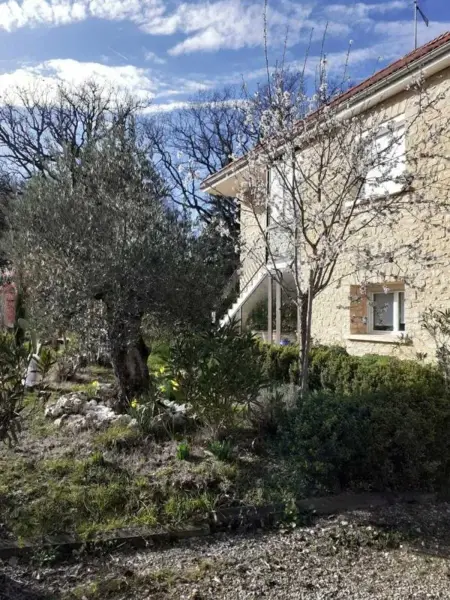 Charmant appartement 2 chambres à Saint-Geniès avec jardin - Photo 17
