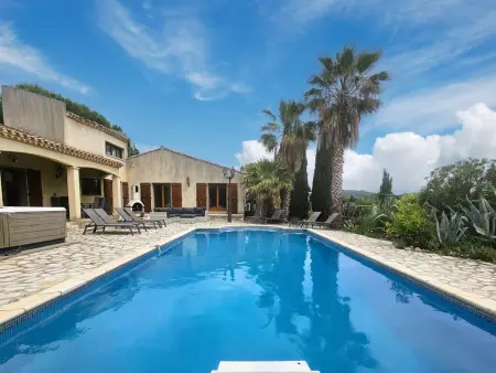La Cerisette, Villa spacieuse avec piscine et bain à remous - Photo 2