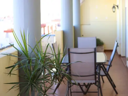 Grand appartement 3 chambres, grande terrasse, clim, à 600m de la plage - Photo 12