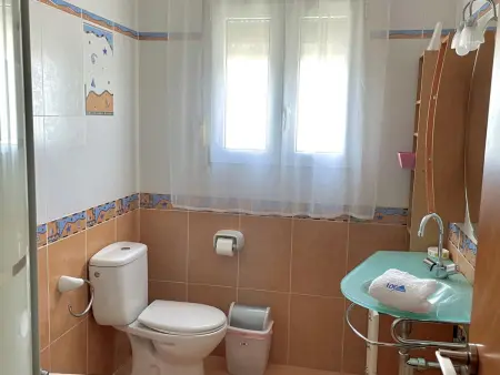 Chalet spacieux pour 11 pers, piscine privée, animaux bienvenus, proche mer - Photo 6