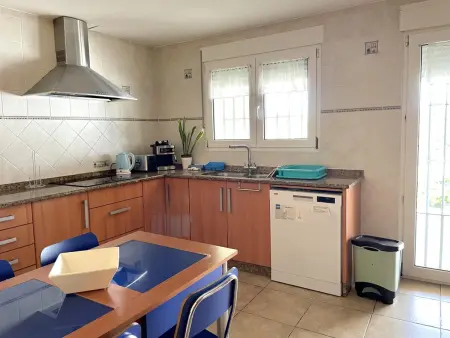 Chalet spacieux pour 11 pers, piscine privée, animaux bienvenus, proche mer - Photo 8