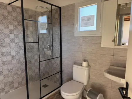 Chalet spacieux pour 11 pers, piscine privée, animaux bienvenus, proche mer - Photo 14