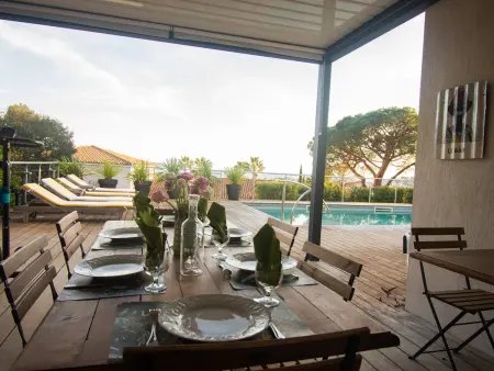 Carqueiranne: Villa de Charme avec Piscine, Vue Mer, pour 8 Personnes - Photo 5
