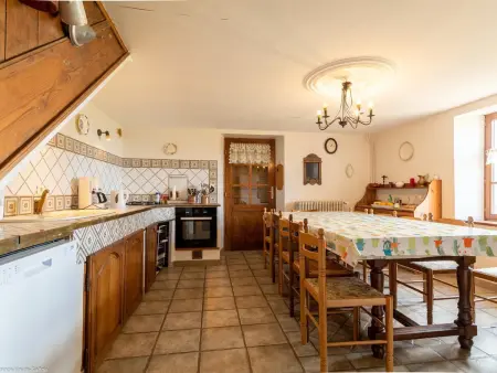 Grande maison rénovée avec WIFI, idéale pour familles - Photo 3