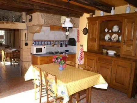 Charmant gîte restauré dans un village forestier - Photo 1
