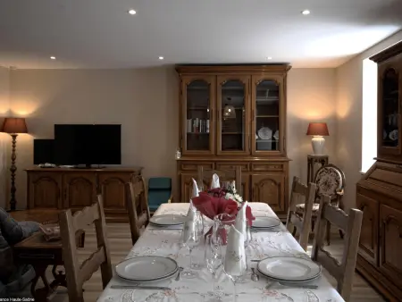 Charmant gîte rénové dans parc avec terrasse, Gite 4 personnes à Montagney - Photo 8