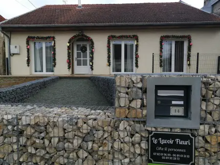 Gîte cosy et moderne avec jardin, 2 chambres, Gite 6 personnes à Venisey - Photo 4