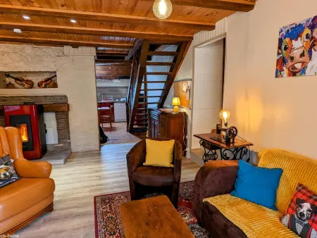 Gîte paisible dans une ancienne ferme avec WIFI et parking à Saint-Bresson - Photo 3