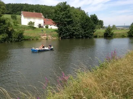 Gîte du Pêcheur isolé avec grande capacité près de la Saône - Photo 24
